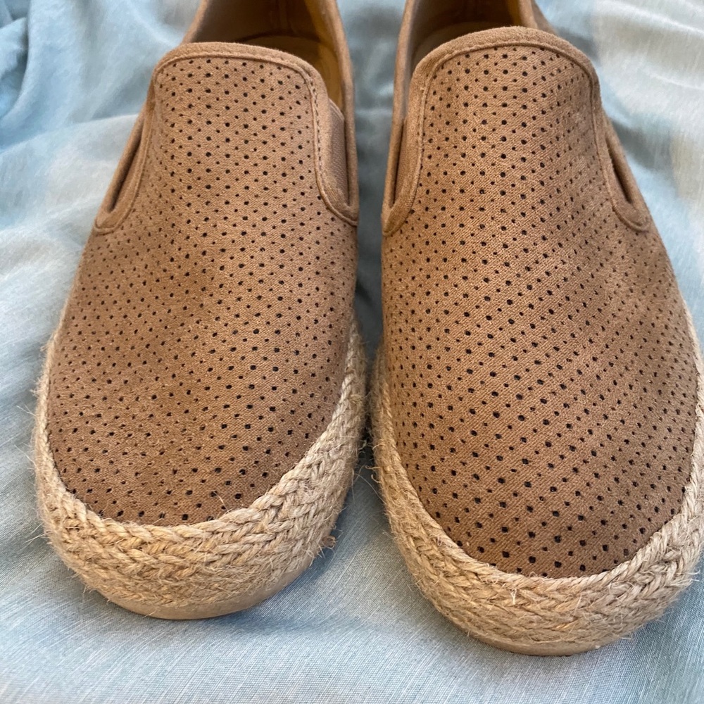Shoes - Picture 3 of 5